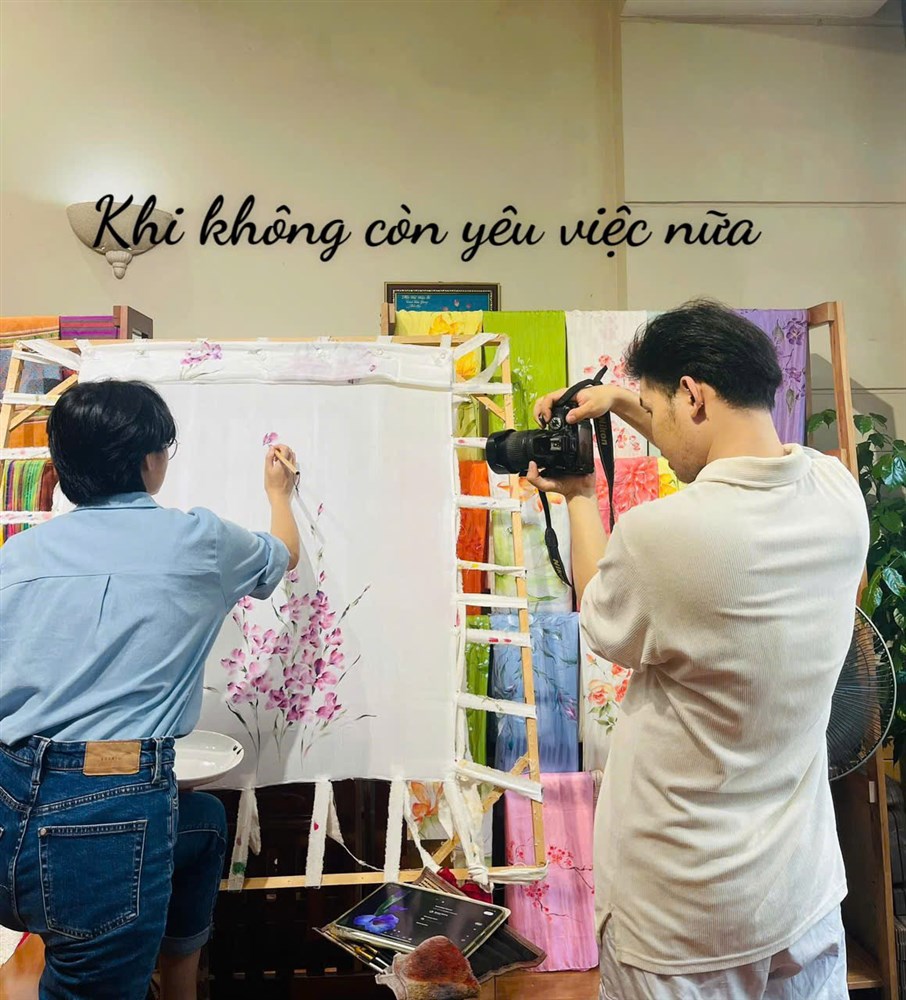 ✨ Khi bàn tay còn làm nhưng trái tim đã thôi rung động...