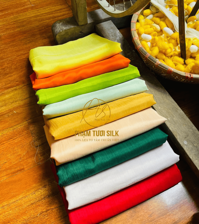 Vải lụa tơ tằm