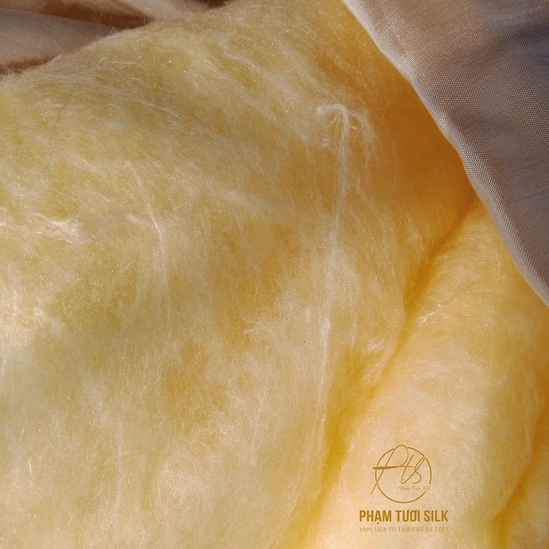 Silk blanket for adults