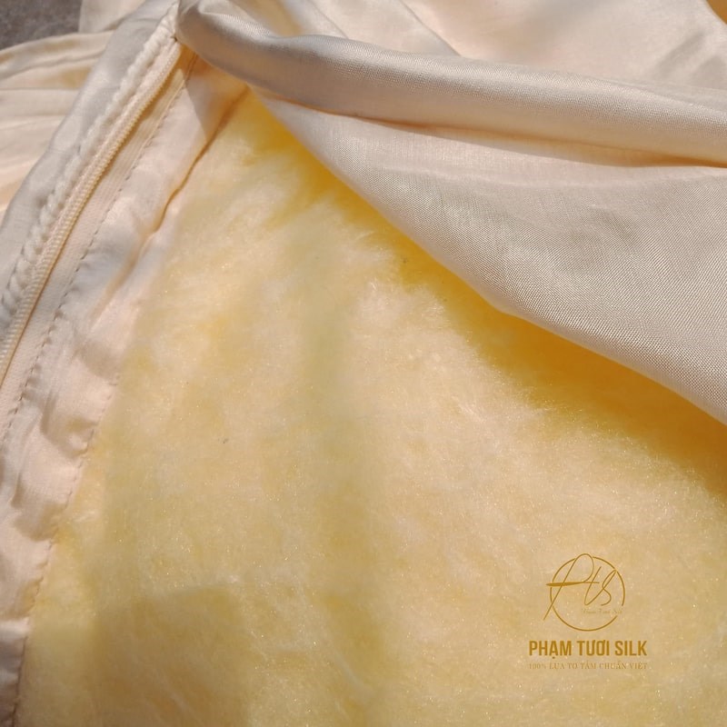 Silk blanket for adults