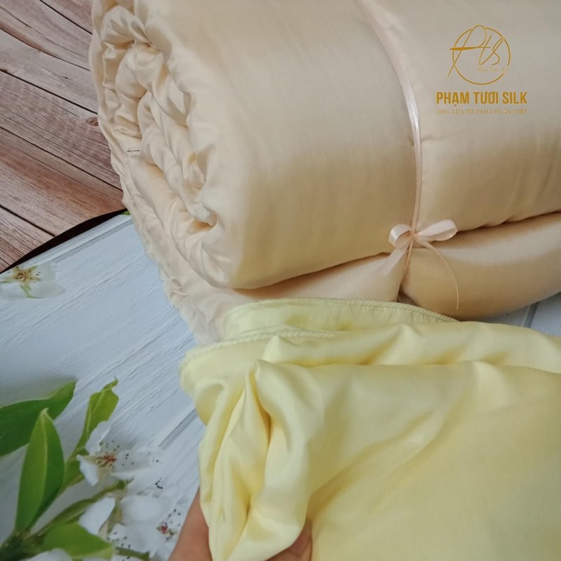 Chăn tơ tằm người lớn
