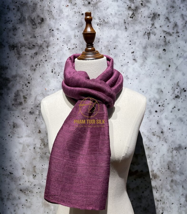 Khăn đũi tơ tằm tự nhiên màu đỏ mận