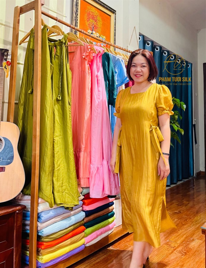 Váy lụa tơ tằm cao cấp màu vàng đồng