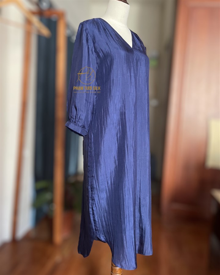 Váy lụa tơ tằm cao cấp màu xanh Navy