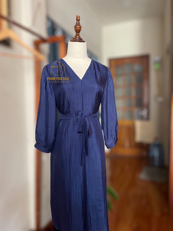 Váy lụa tơ tằm cao cấp màu xanh Navy