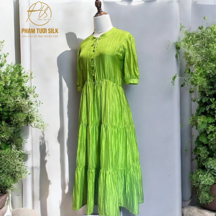 Váy lụa tơ tằm cao cấp màu xanh lá cây