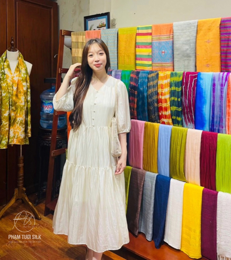 Váy lụa tơ tằm cao cấp màu trắng ngà