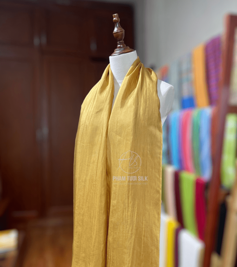 Khăn lụa tơ tằm trơn màu vàng đồng