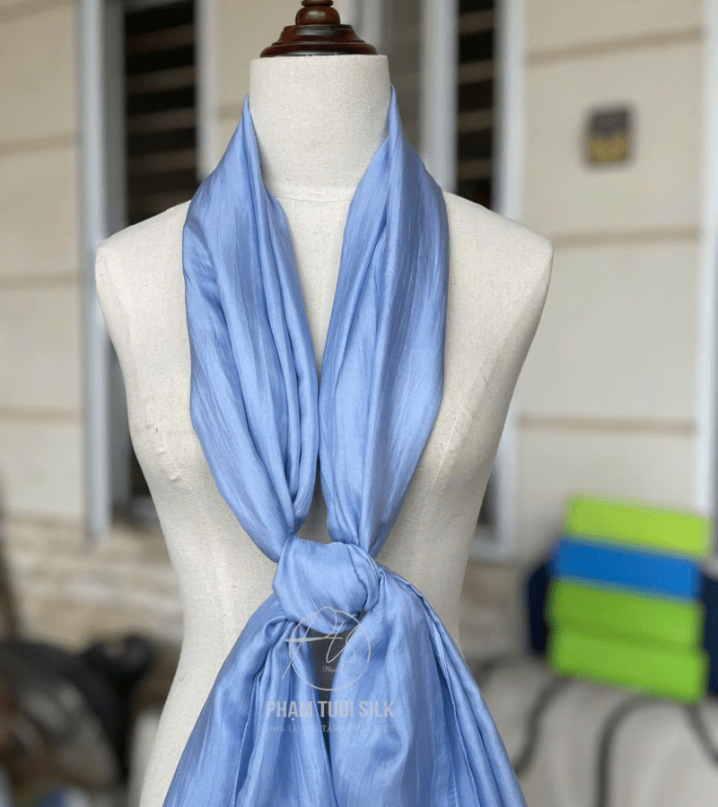 Khăn lụa tơ tằm trơn màu xanh dương