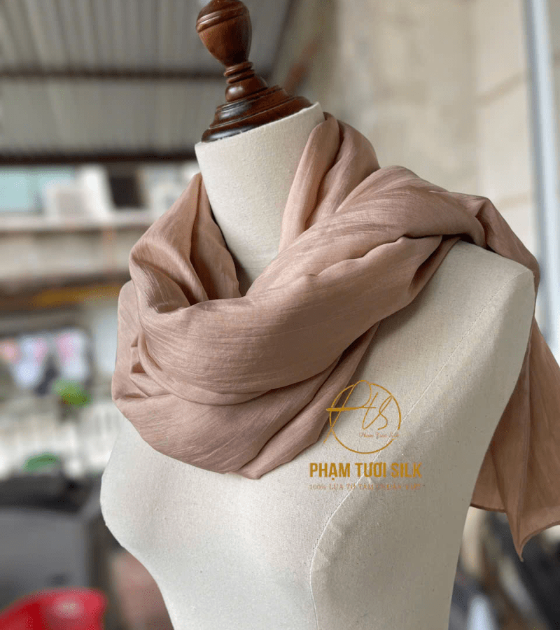 Khăn lụa tơ tằm trơn màu kem sữa