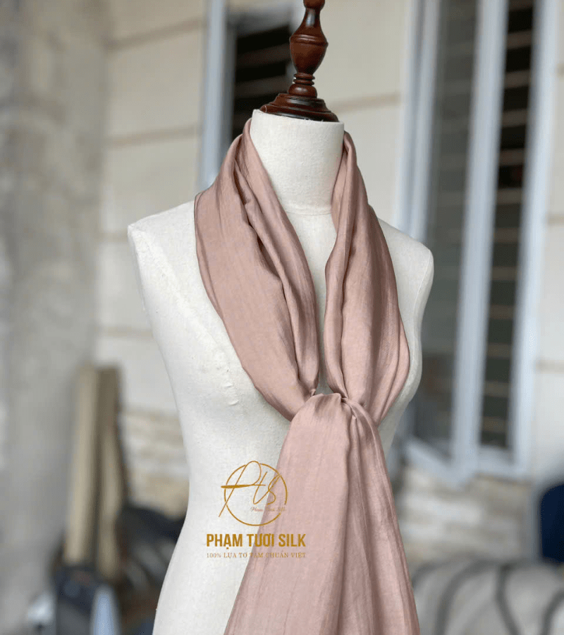 Khăn lụa tơ tằm trơn màu kem sữa