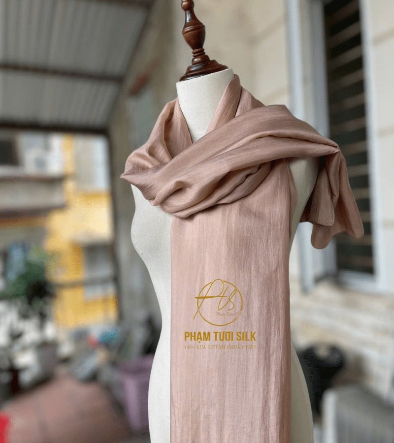 Khăn lụa tơ tằm trơn màu kem sữa