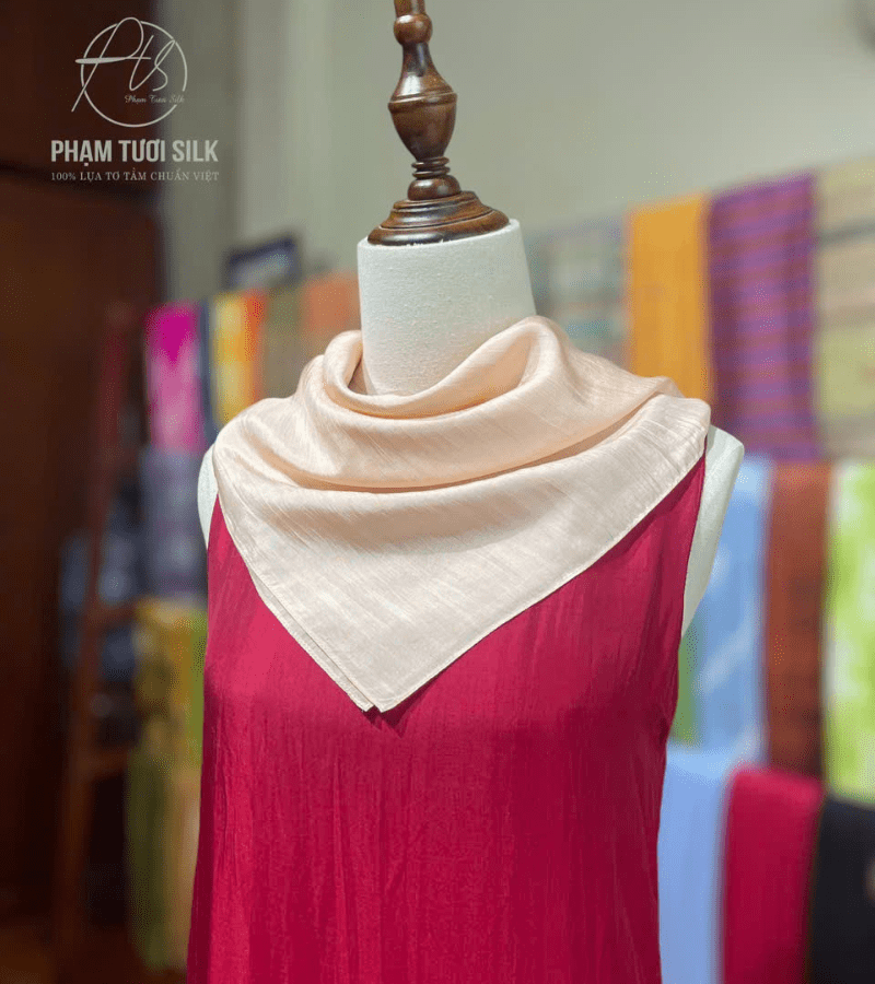 Khăn Lụa Tơ Tằm Vuông Màu Be (85x85cm)