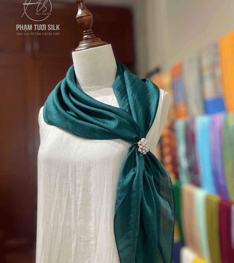 Khăn Lụa Tơ Tằm Vuông Màu Xanh  (85x85cm)
