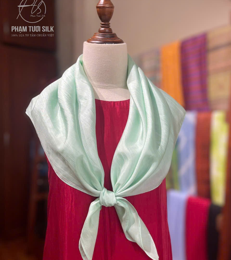 Khăn Lụa Tơ Tằm Vuông Màu Xanh Mint (85x85cm)