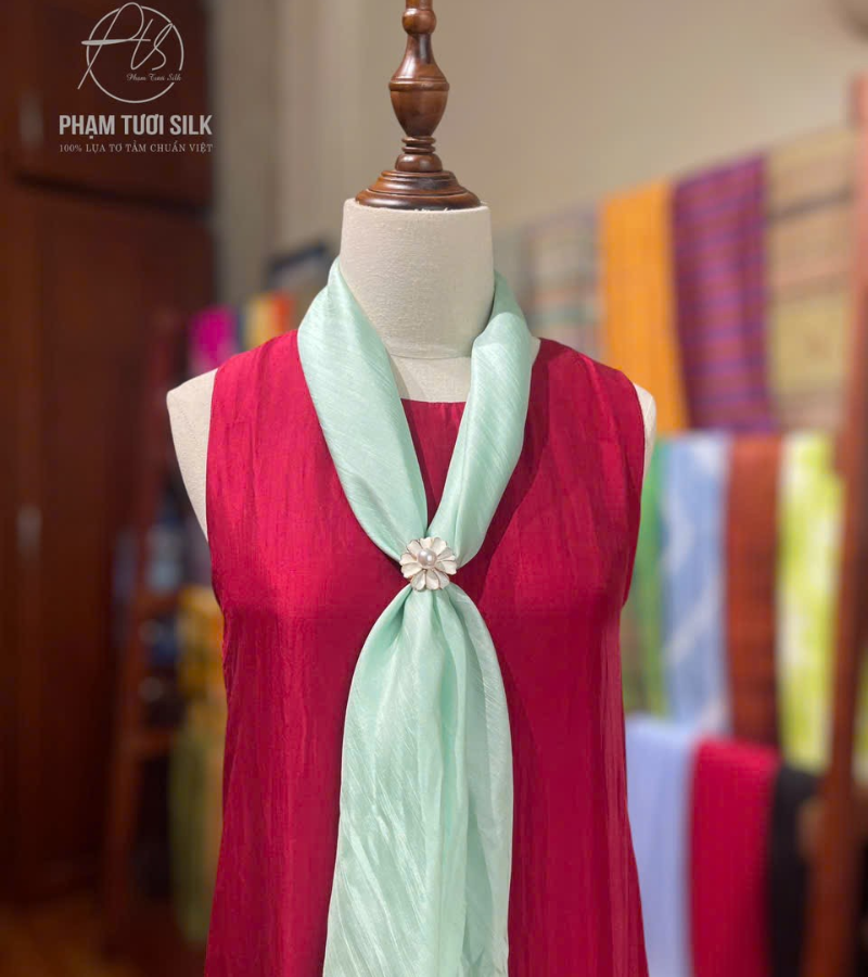 Khăn Lụa Tơ Tằm Vuông Màu Xanh Mint (85x85cm)