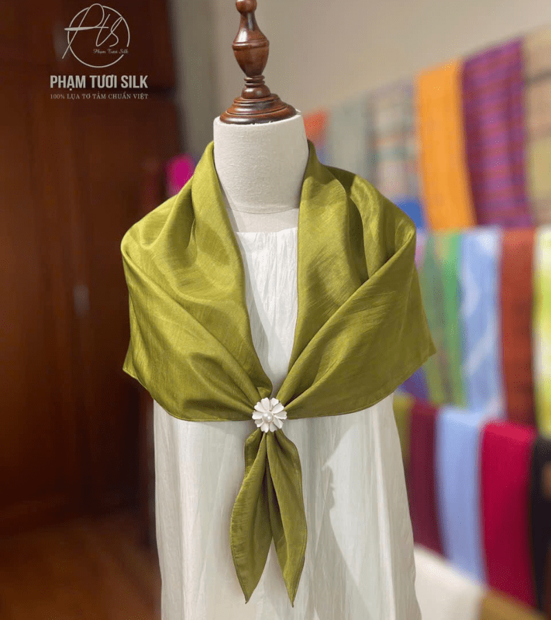 Khăn Lụa Tơ Tằm Vuông Màu Xanh Oliu (85x85cm)