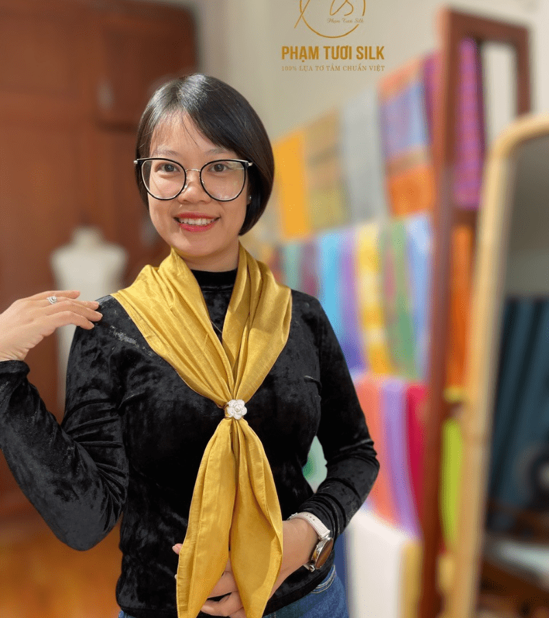 Khăn lụa tơ tằm vuông 85x85cm