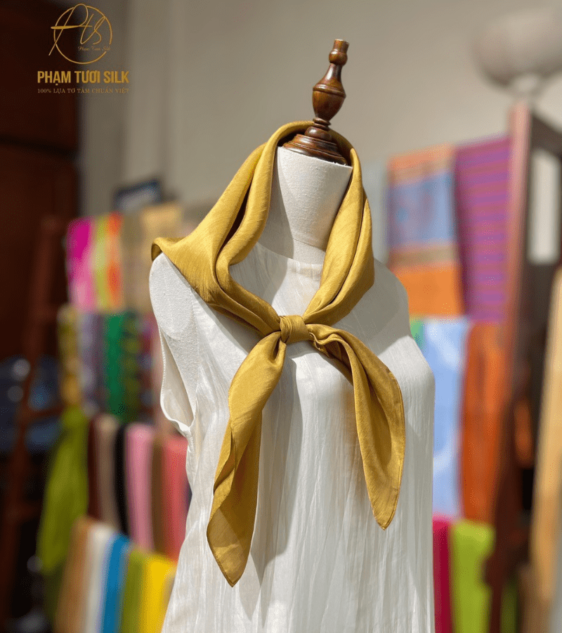 Khăn lụa tơ tằm vuông 85x85cm