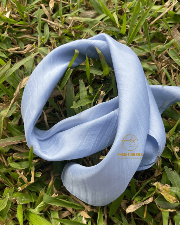 Khăn Lụa Tơ Tằm Vuông Màu Xanh Lam (50x50cm)