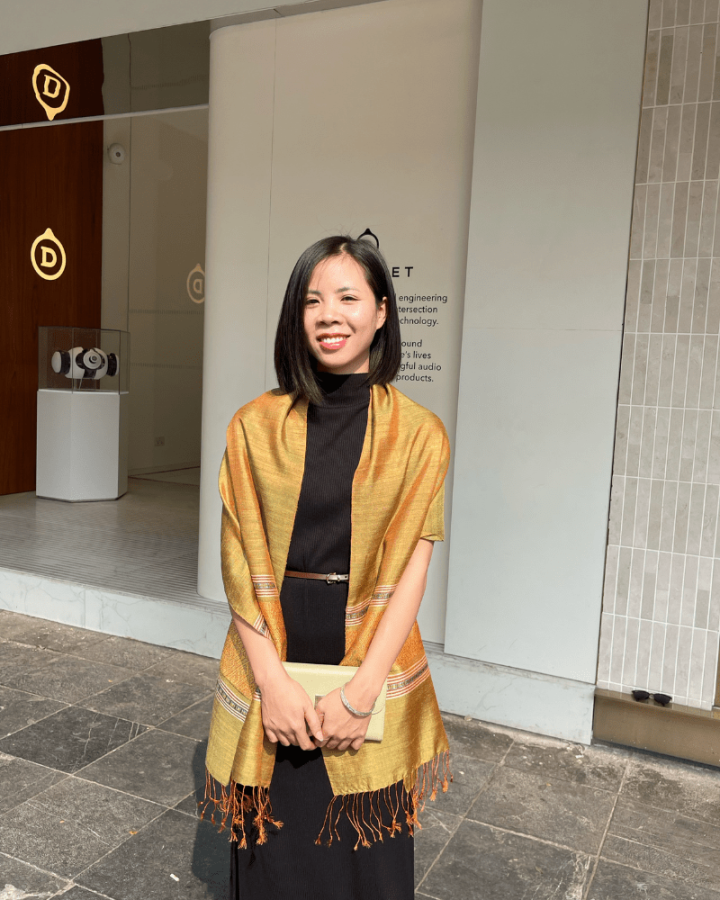 Khăn thổ cẩm tơ tằm thủ công