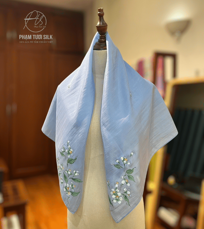 Khăn lụa tơ tằm vuông vẽ tay hoa Bưởi (85x85cm)