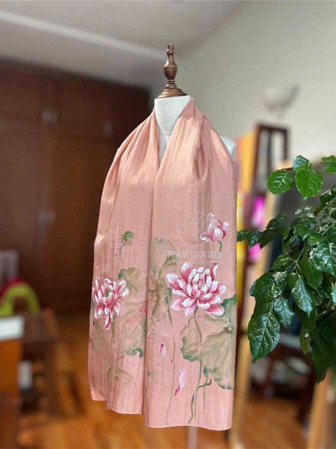 Khăn lụa tơ tằm vẽ tay hoa Lan