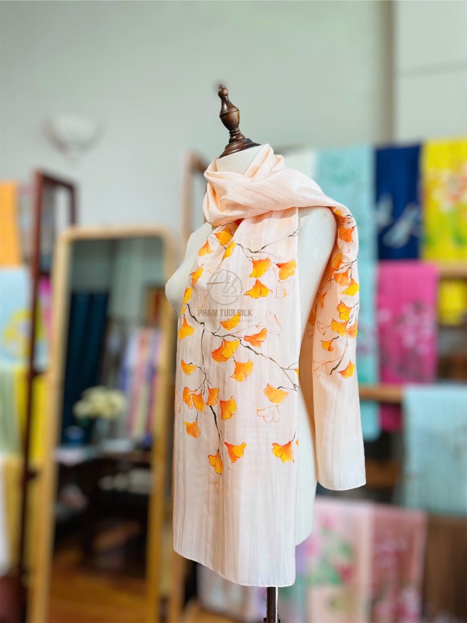 Khăn lụa tơ tằm vẽ tay Ginkgo