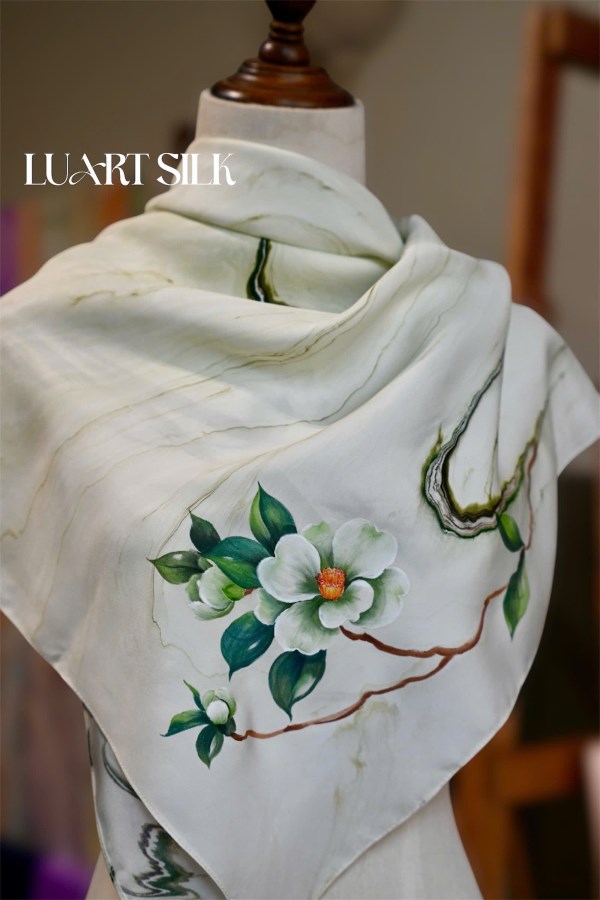 Khăn vuông thuỷ ấn + vẽ tay