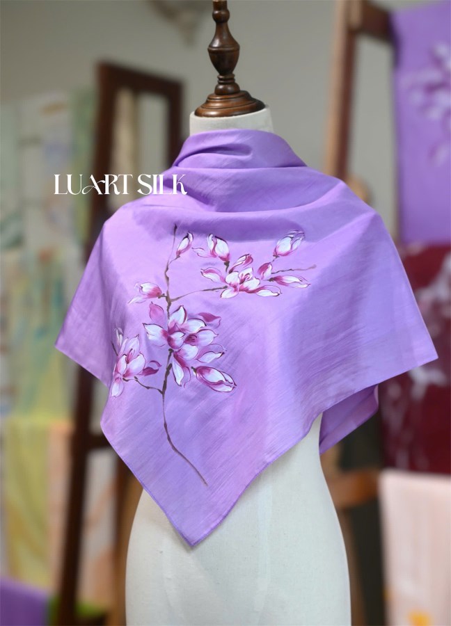 Khăn lụa tơ tằm vuông vẽ tay (85x85cm)