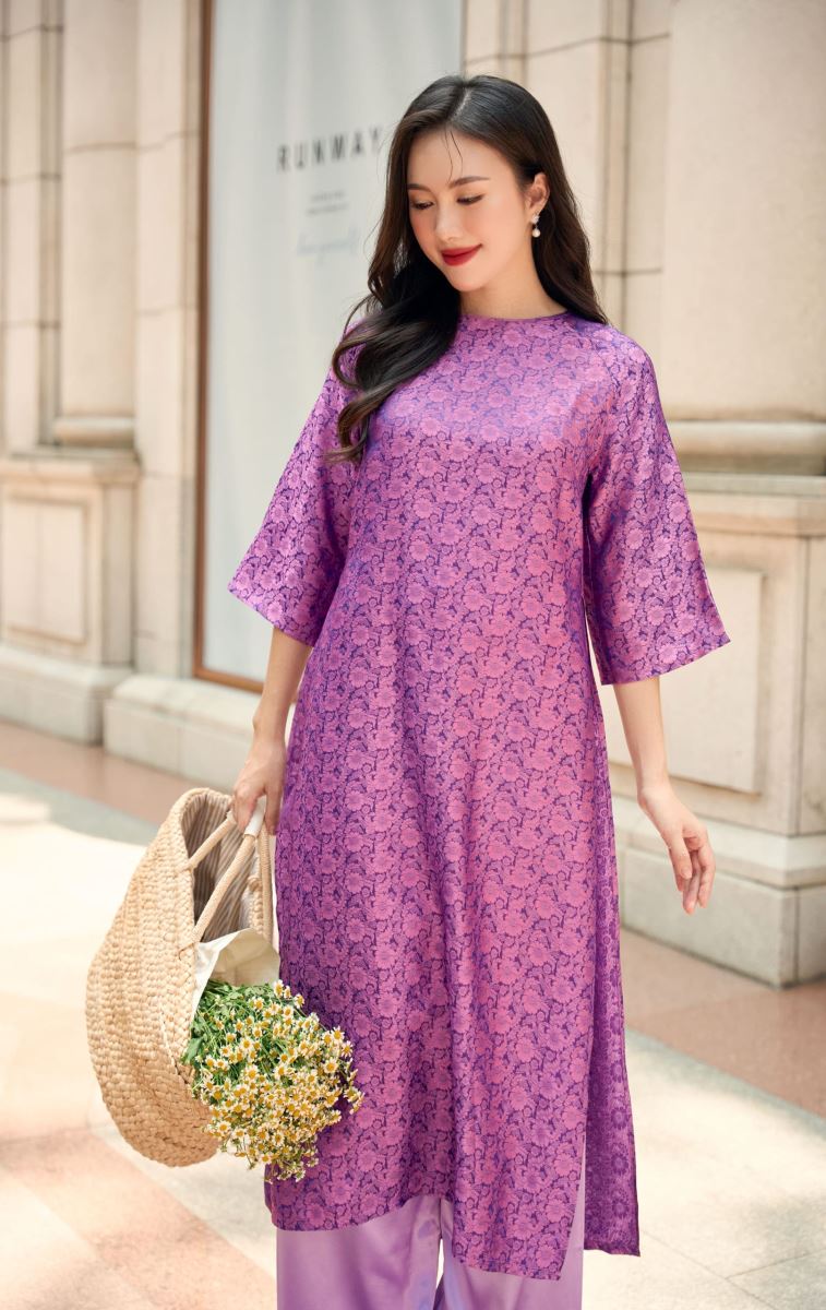 ao-dai-lua-to-tam-sang-trong-quy-phai